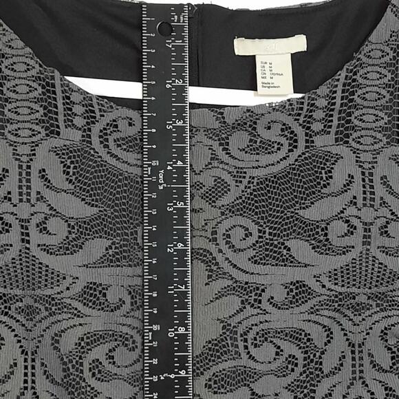 H&M Lace‎ Dress Gray with Black Lining 3/4 Sleeve Women's Size Medium - Picture 8 of 14